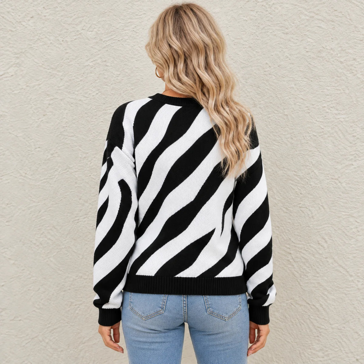 Camille Women's Chic Abstract Jumper
